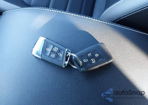 2021 Volkswagen Atlas Cross Sport 3.6L V6 Sel Premium R-Line z USA, uszkodzony, nr VIN 1V2FE2CA0MC232550